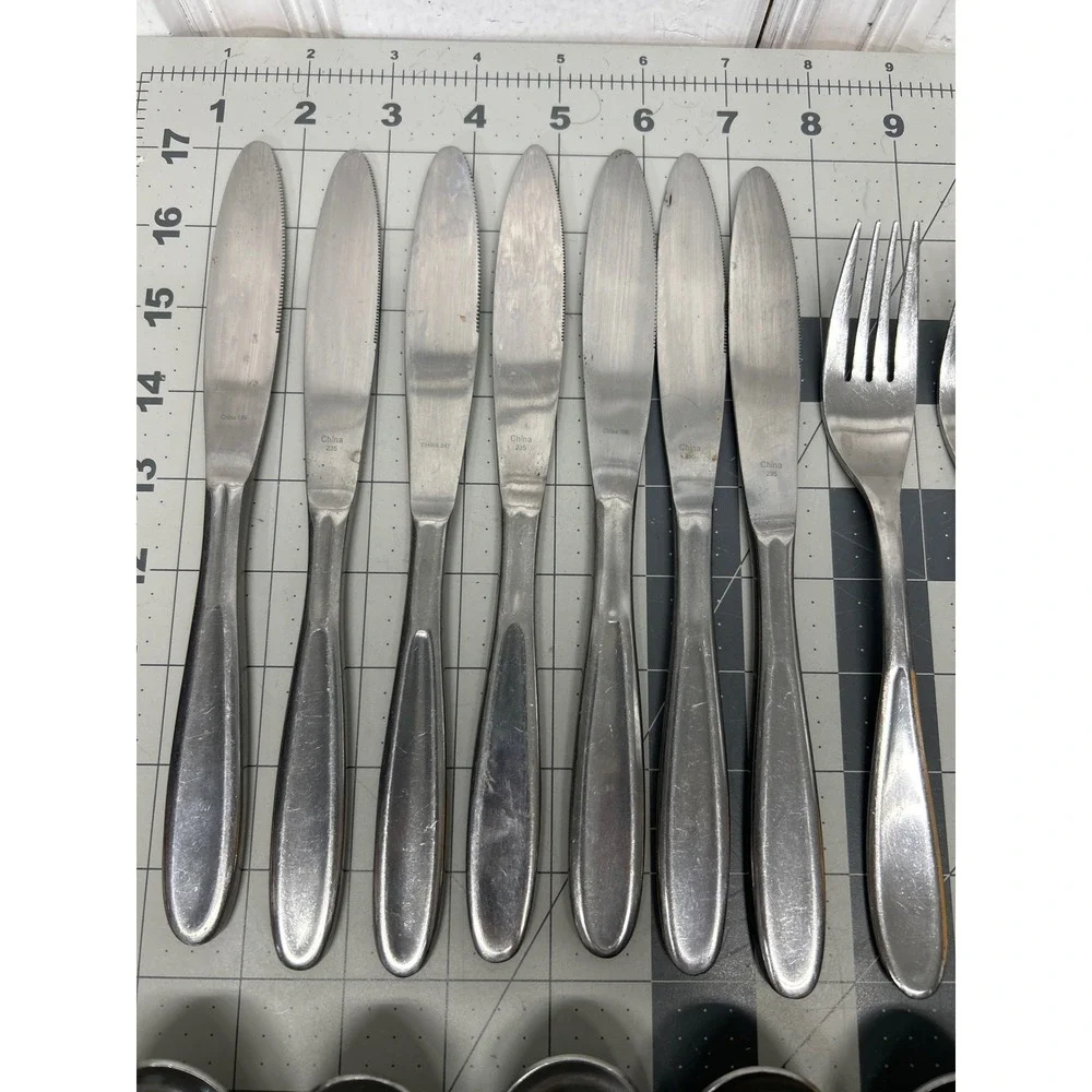 Hampton Silversmiths Messina Flatware 28pc Silver Stainless Steel Dinner Set